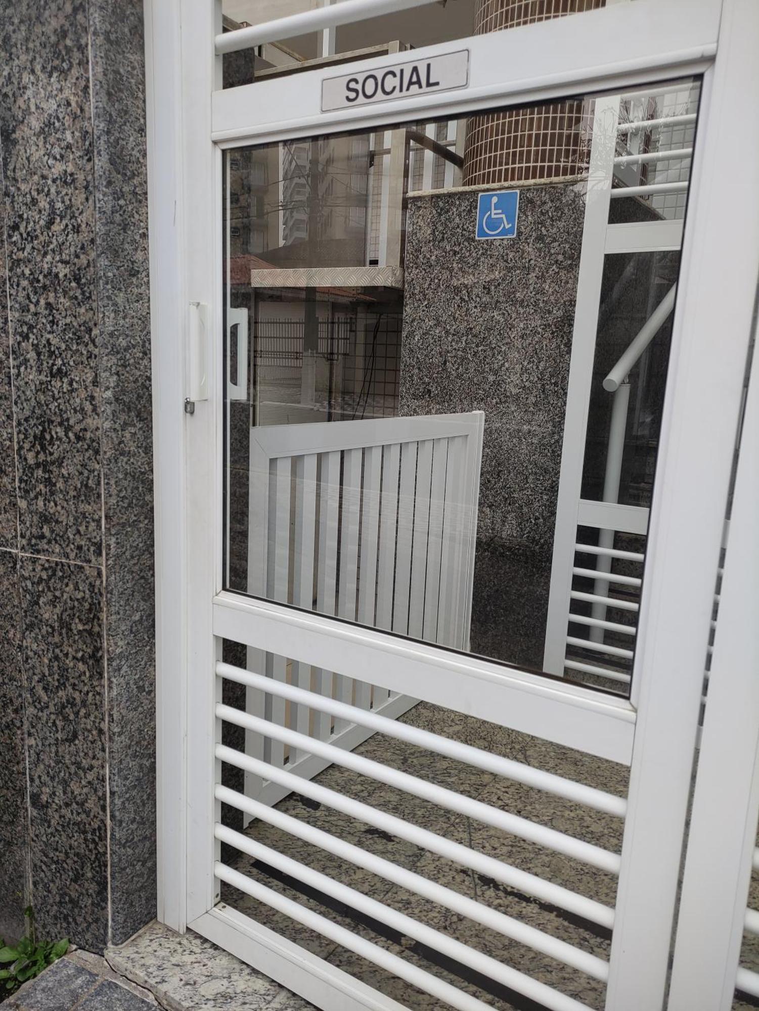 Apto 1 Dorm Na Grande Caicara * Praia Grande (Santos)